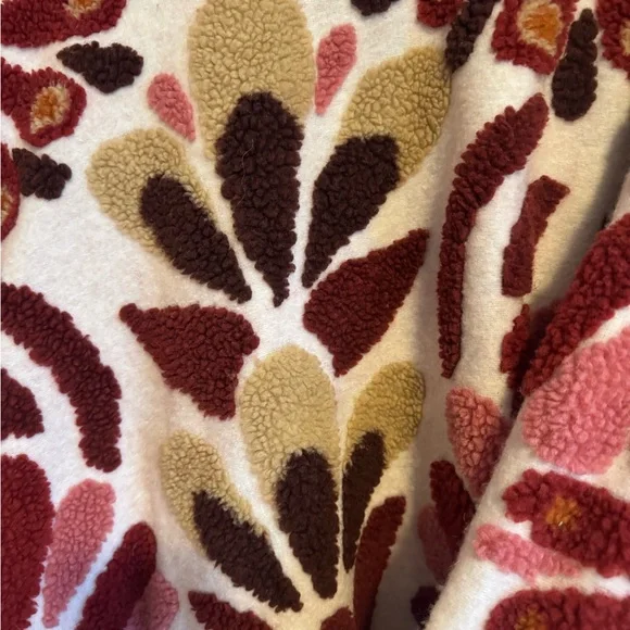 FARM Rio Ainika Flowers Fleece Coat Floral Textured - Red and Pink - Picture 9 of 10